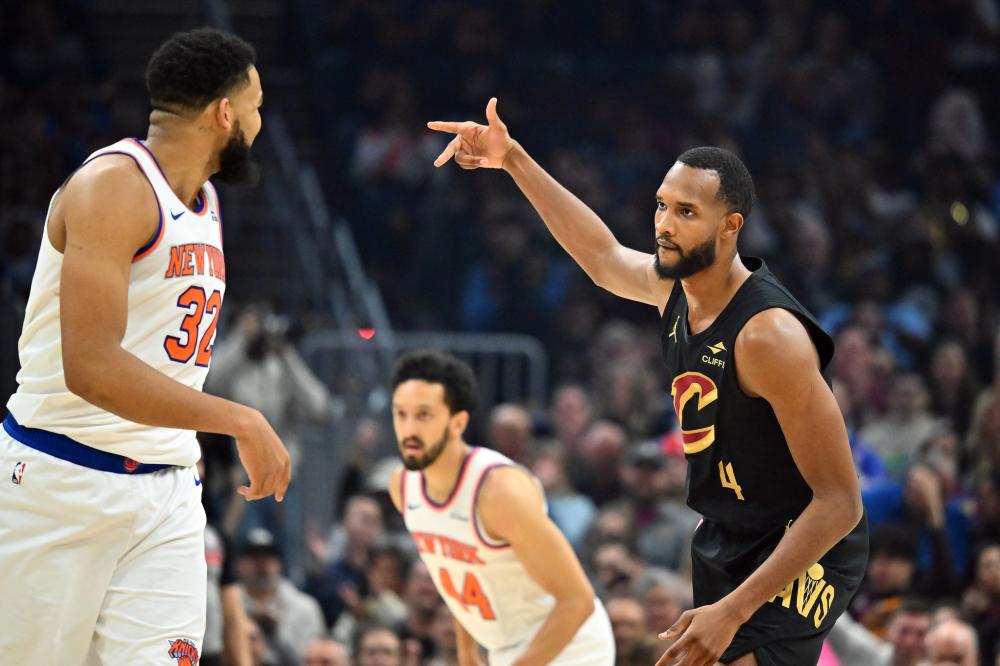 刻的果断突 刻的果断突